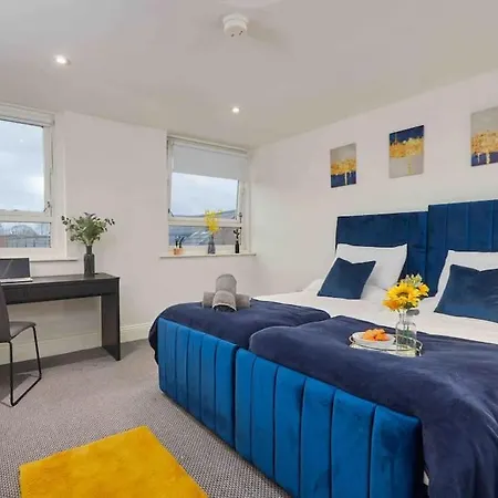 Sleeps 3 - Centre - Free Wifi